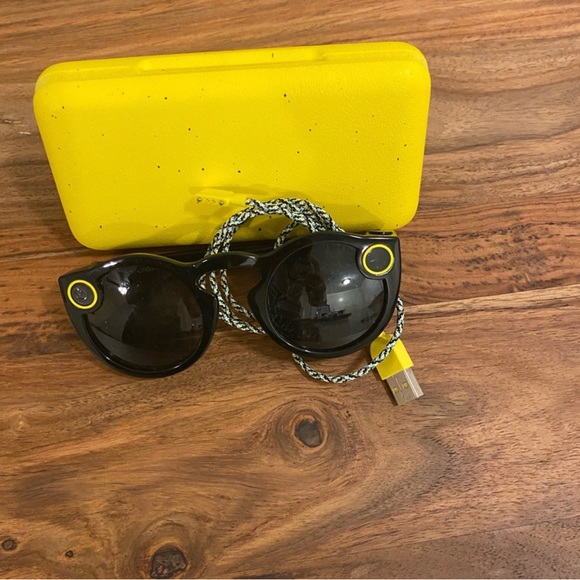 Spectacles Version 1 - Picture 2 of 2